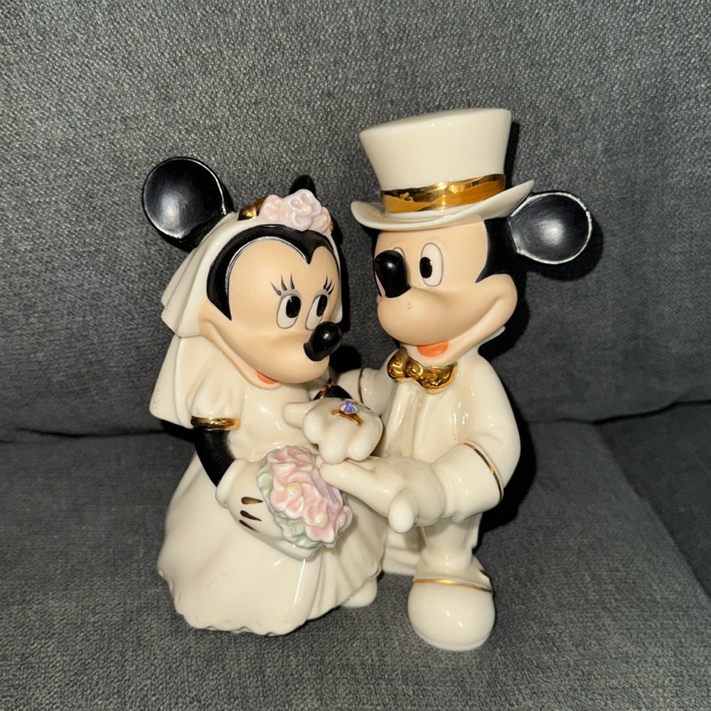Lenox Disney Minnie’s Dream Wedding - vintage and rare!